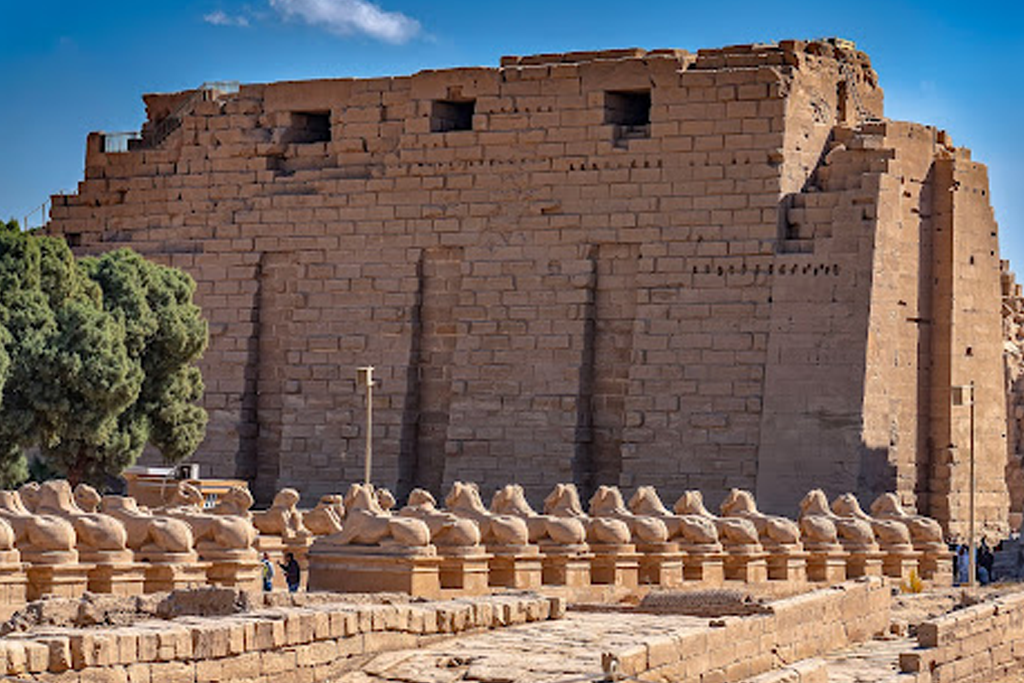 luxor from Marsa alam